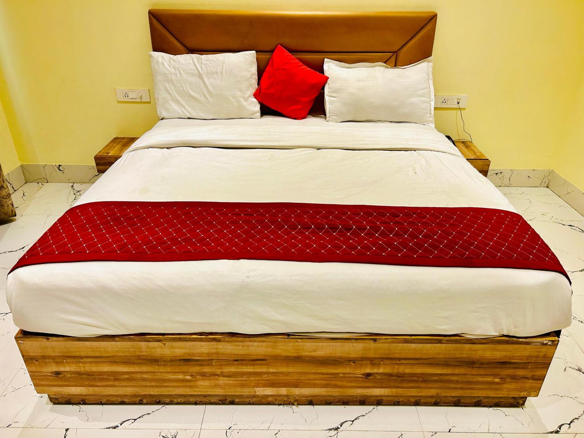 Hotel Goodluck House Near Terminal 3 Igi Airport à New Delhi Extérieur photo